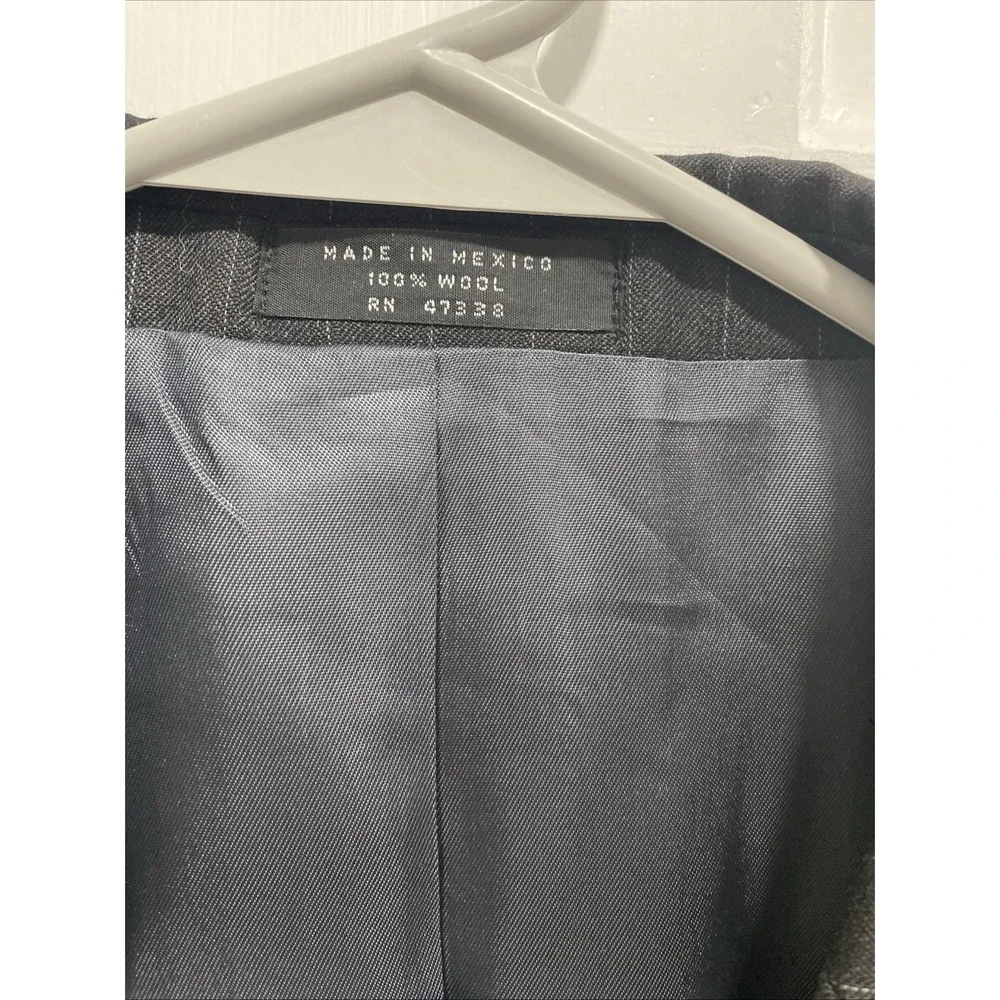 Jones of New York Mens Suit Black Pin Stripe‎ Wool Coat Size 42R Pants Read